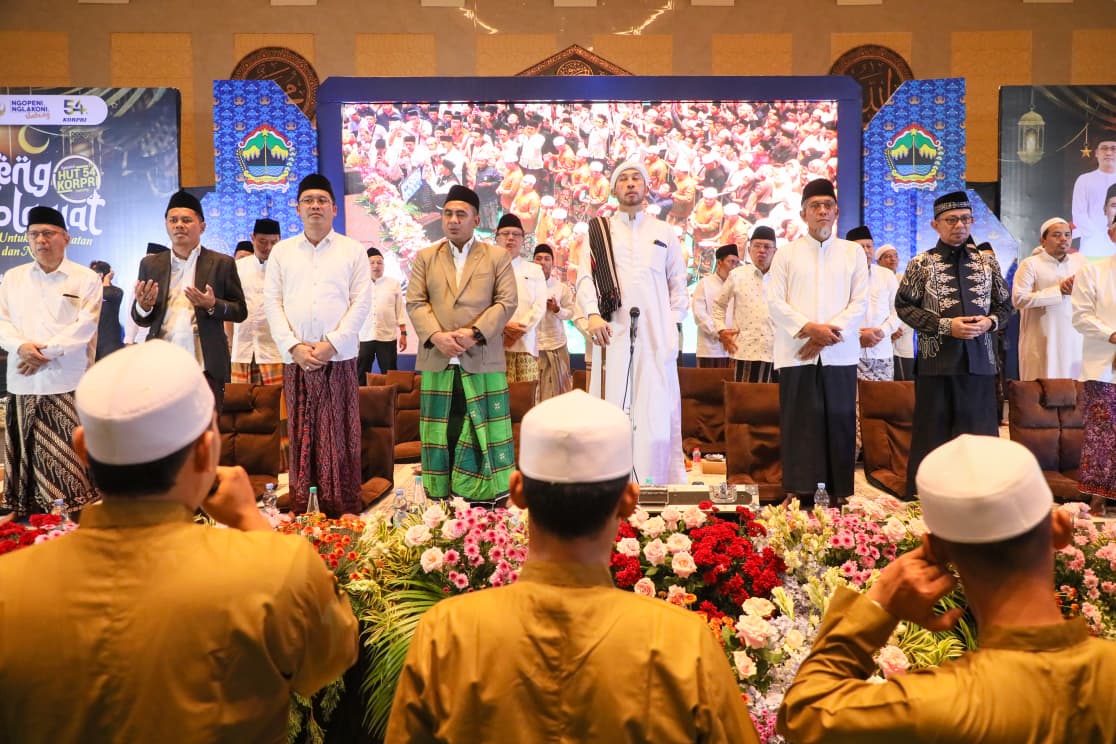 Jateng Bersholawat di MAJT Kabupaten Magelang, Jumat 4 Desember 2025 (foto: Pemprov Jateng)