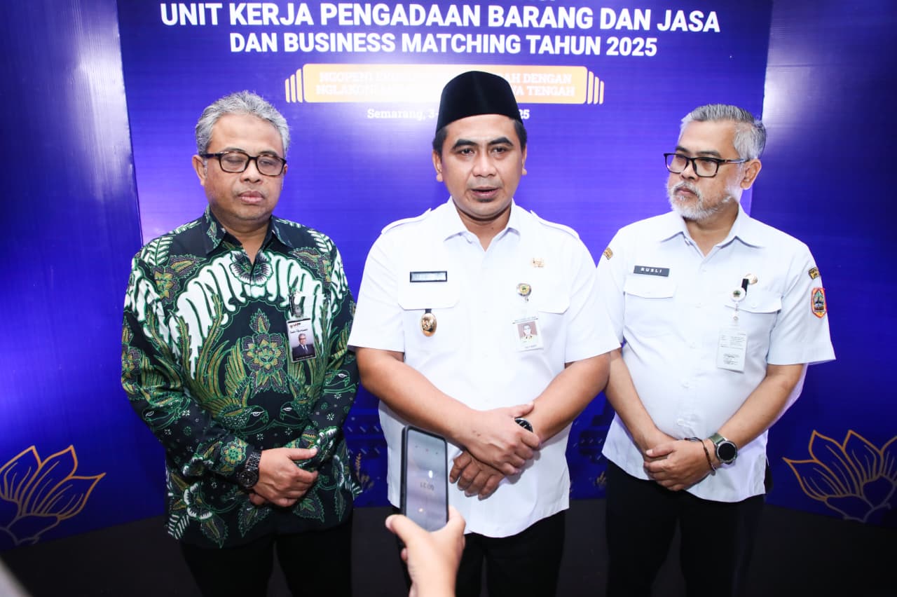 Wagub Jateng, Gus Yasin meminta Januari 2026 sudah ada pekerjaan untuk serap APBD (foto: Pemprov Jateng)
