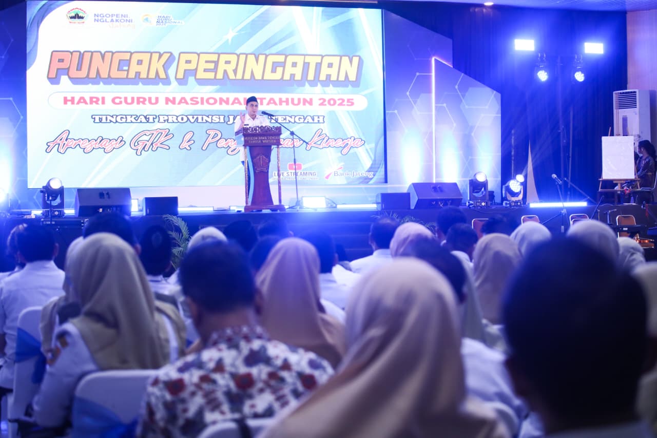 Wakil Gubernur Jawa Tengah, Taj Yasin Maemoen, menyampaikan pesan penting bagi guru di era digital, Rabu 10 Desember 2025 (foto: Pemprov Jateng)