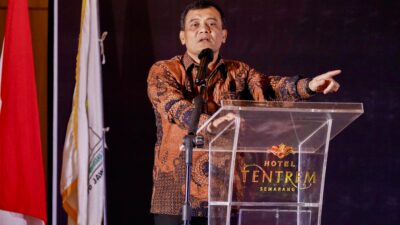 Gubernur Jawa Tengah, Ahmad Luthfi dalam acara Pelepasan simbolis puluhan UMKM yang digelar Hipmi, Sabtu 13 Desember 2025 (foto: Pemprov Jateng)