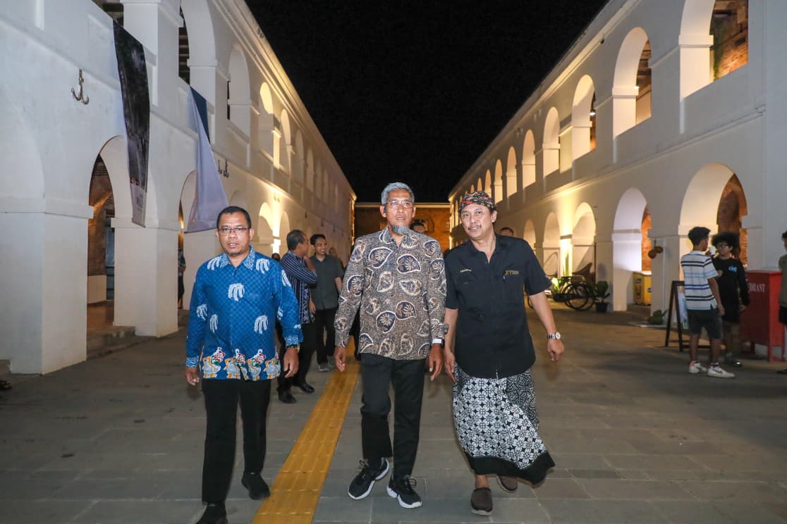 Sekda Jateng Sumarno berharap Benteng Fort Willem I Ambarawa jadi contoh bagi pengembangan destinasi sejarah lain (foto: Pemprov Jateng)