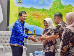 Pemprov Jateng Kucurkan Rp 16,6 Miliar untuk 13 Perguruan Tinggi