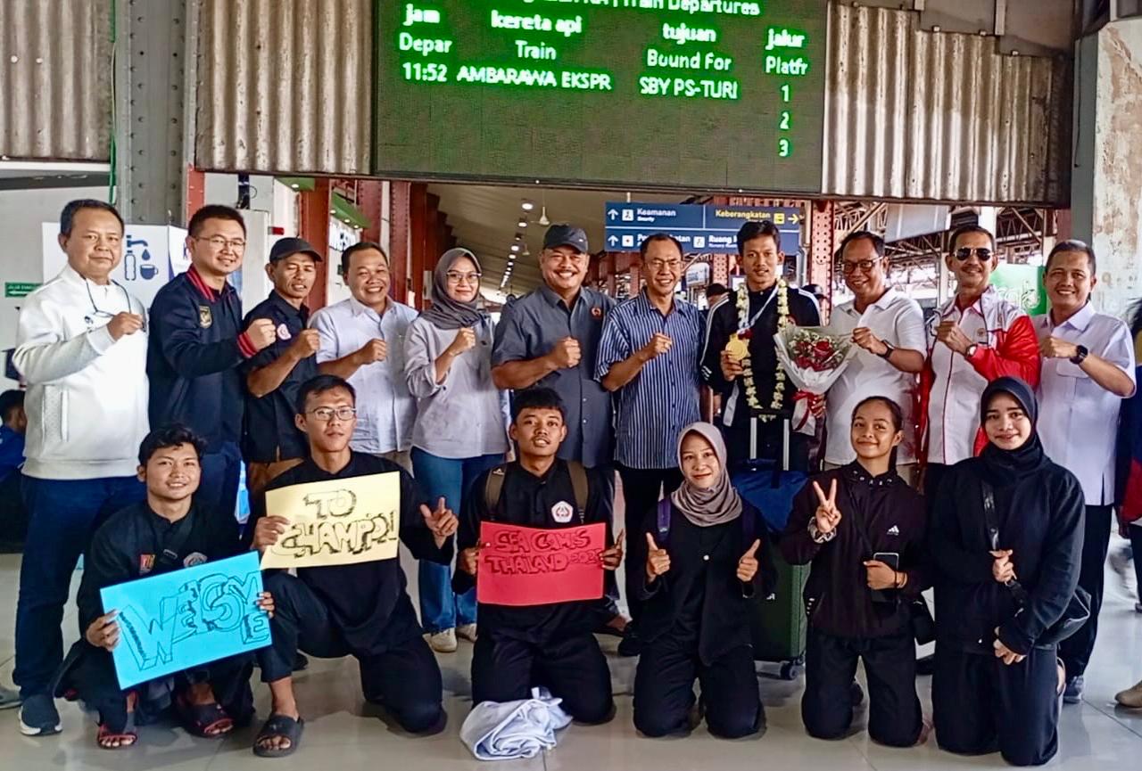 Suasana penyambutan atlet Jateng peraih medali emas SEA Games 2025 di Semarang (foto: Pemprov Jateng)