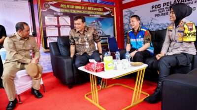 Gubernur Jawa Tengah Ahmad Luthfi meninjau Rest Area KM 429 Tol Semarang–Solo, Selasa 23 Desember 2025 (foto: Pemprov Jateng)