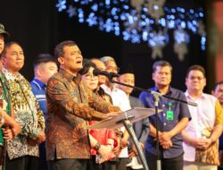 Suasana Khidmat Natal di Holy Stadium, Gubernur Jateng Titip Doa untuk Jawa Tengah