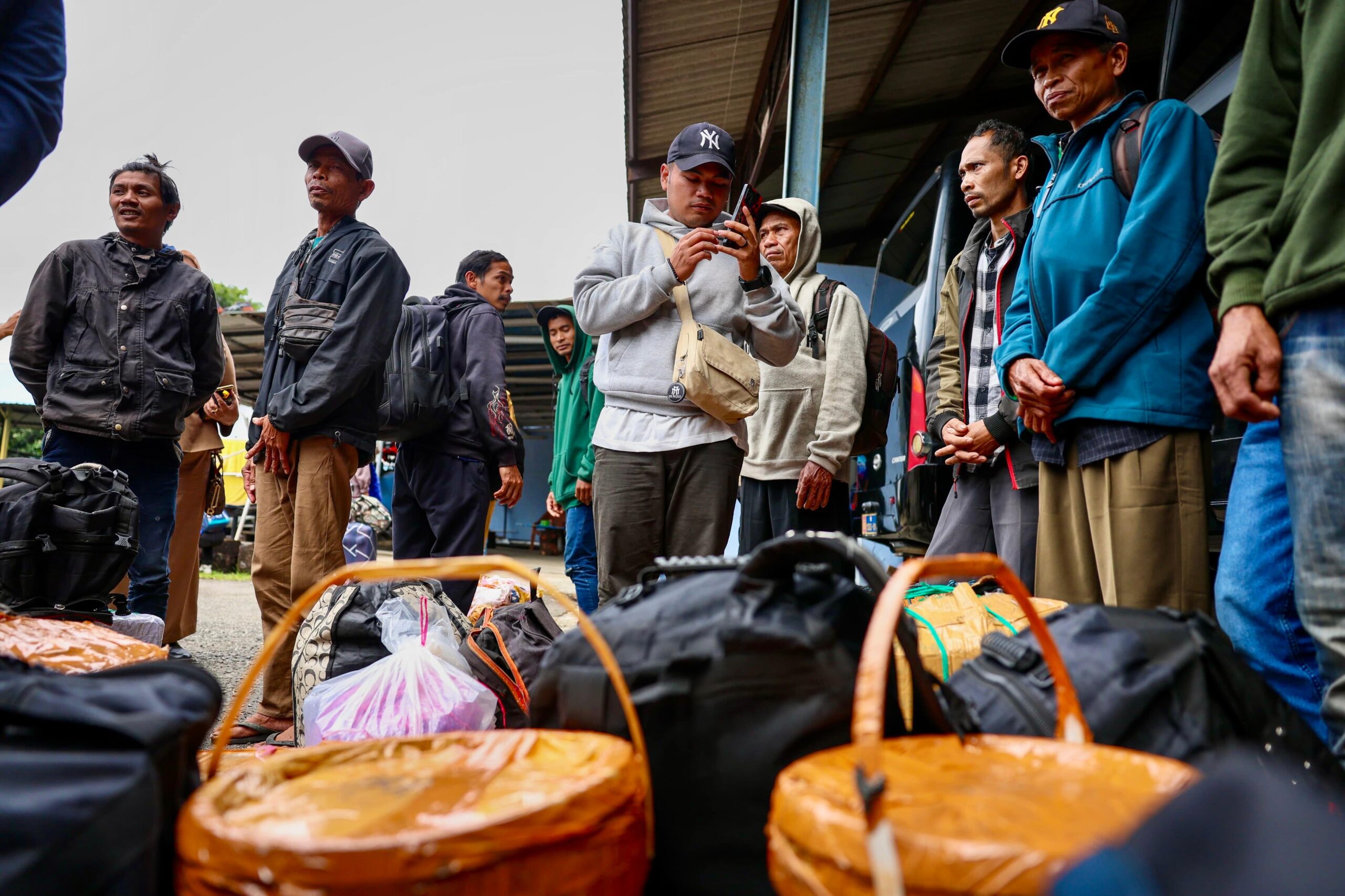 Pemprov Jateng pulangkan warga Jawa Tengah terdampak banjir Aceh (foto: Pemprov Jateng)