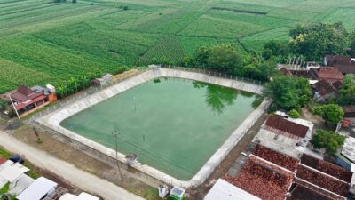 Tanggul dan Embung: Dua Senjata Jateng Hadapi Rob dan Kekeringan