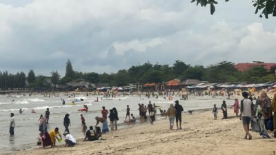 Pantai Bandengan (foto: Pemkab Jepara)