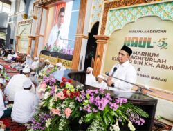 Sinergi Ulama dan Pemerintah, Gus Yasin Cari Barakah di Majelis Isra Mikraj