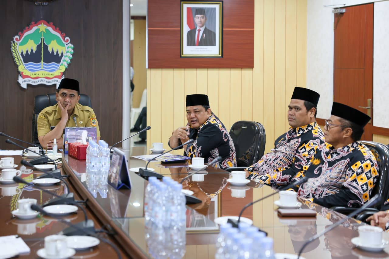 Wagub Jateng Taj Yasin Maimoen menerima audiensi LDK PW Muhammadiyah Jateng, Senin 12 Januari 2026 (foto: Pemprov Jateng)
