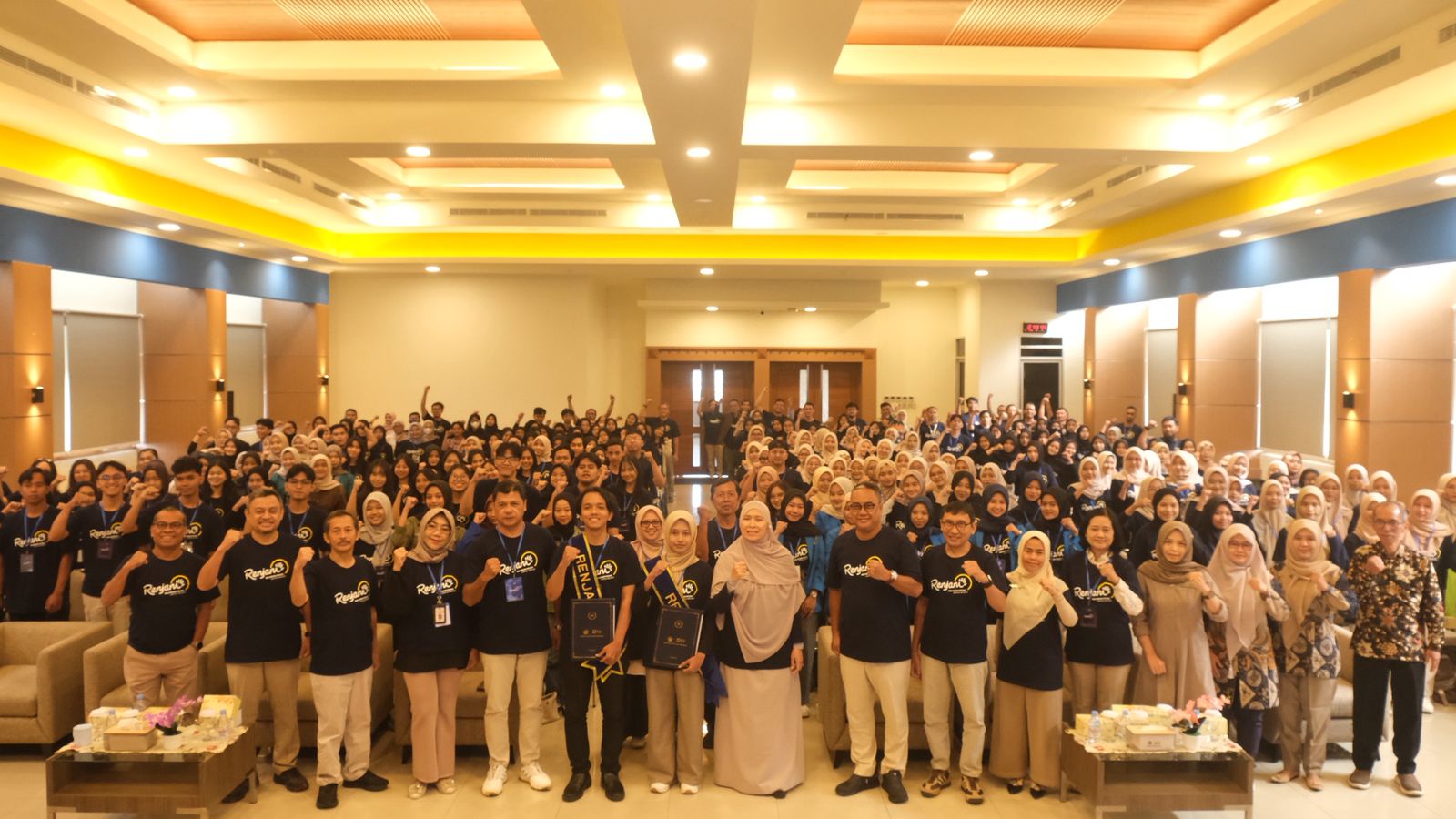 Sebanyak 281 mahasiswa dikukuhkan sebagai Relawan Pajak Untuk Negeri di Semarang (foto: DJP Jateng I)