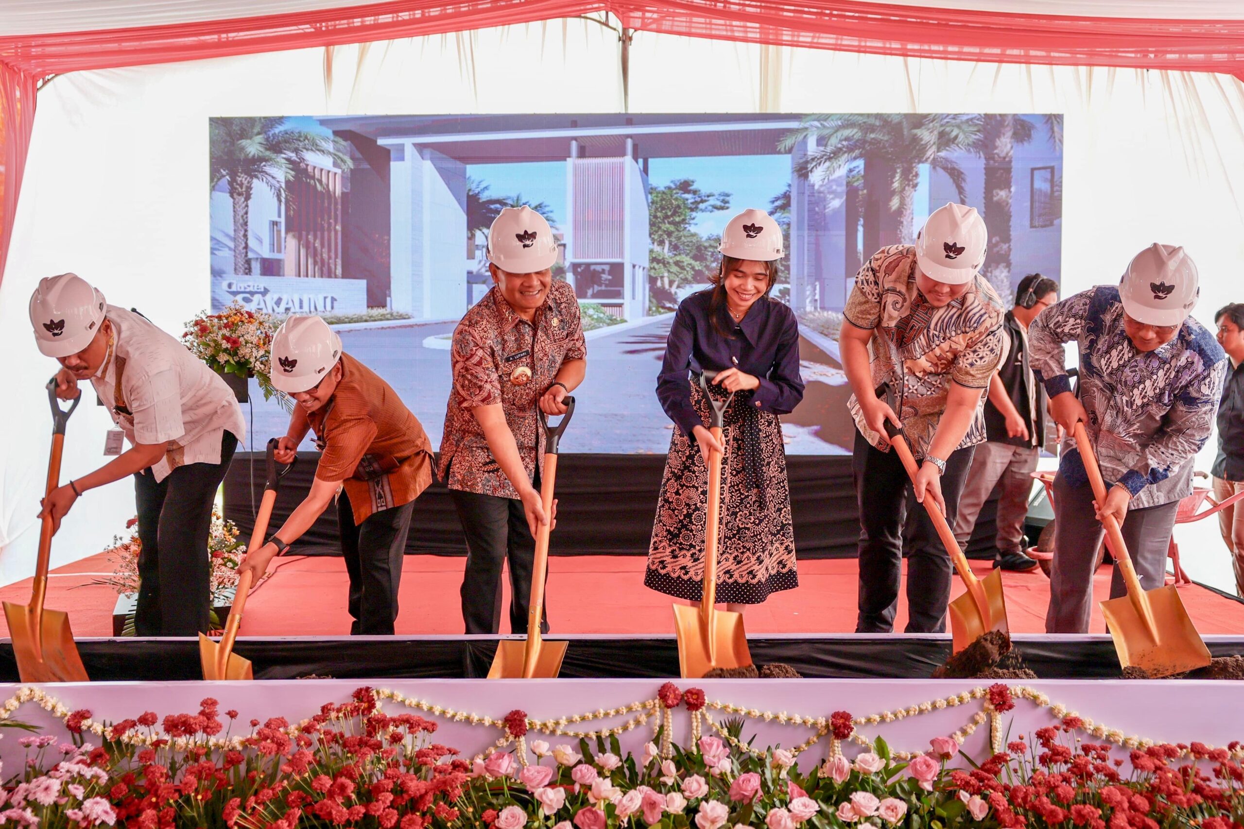 Gubernur Jateng Ahmad Luthfi menghadiri groundbreaking Cluster Sakalint Green Residential di Semarang, 13 Januari 2026 (foto: Pemprov Jateng)