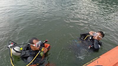 Pencarian korban tenggeelam (foto: Basarnas Semarang)