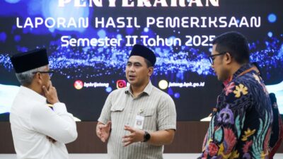 Wakil Gubernur Jateng Taj Yasin Maimoen saat menerima LHP BPK, Selasa 20 Januari 2026 (foto: Pemprov Jateng)