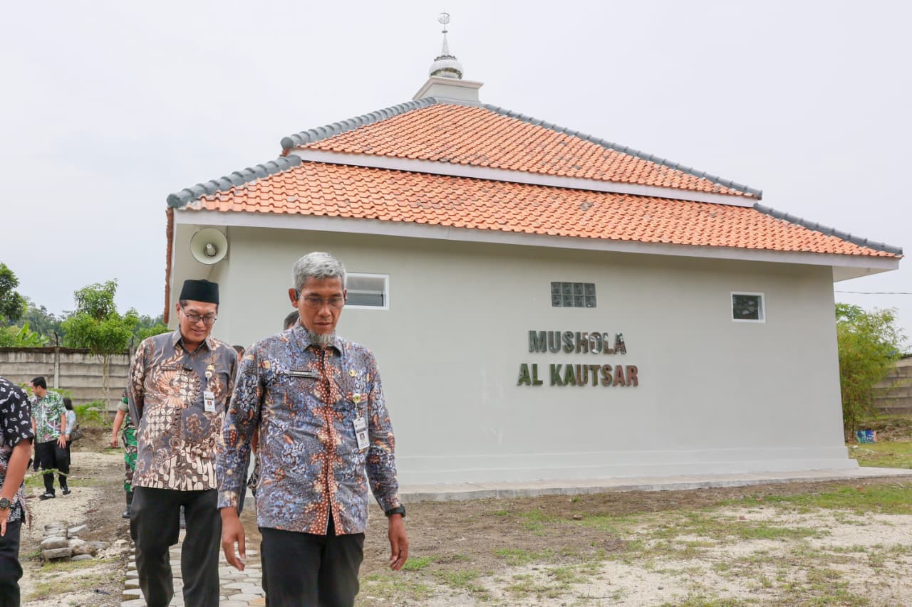 ekda Jateng Sumarno meresmikan Mushola Al Kautsar di RPS Disabilitas Mental Jeruklegi, Cilacap, Kamis 22 Januari 2026 (foto: Pemprov Jateng)