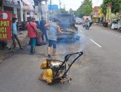 Jelang Lebaran, Pemkab Batang Kebut Tambal Jalan Rusak