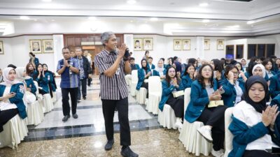 Ratusan mahasiswa Akuntansi Undip mengikuti KKL di Gedung Grhadika Bakti Praja (foto: Pemprov Jateng)
