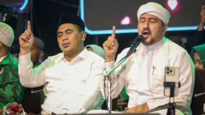 Wakil Gubernur Jateng Gus Yasin saat menghadiri majelis shalawat dalam Harlah PPP ke-53 di Desa Tengaran, Semarang, Minggu 9 Februari 2026 (foto: Pemprov Jateng)