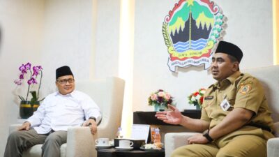 Wagub Jateng Gus Yasin saat audiensi dengan BP4 membahas solusi tingginya angka perceraian pada Senin, 9 Februari 2026 (foto: (Pemprov Jateng)