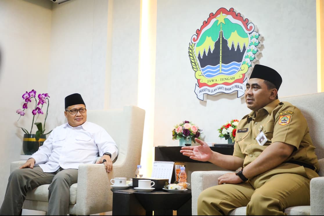 Wagub Jateng Gus Yasin saat audiensi dengan BP4 membahas solusi tingginya angka perceraian pada Senin, 9 Februari 2026 (foto: (Pemprov Jateng)