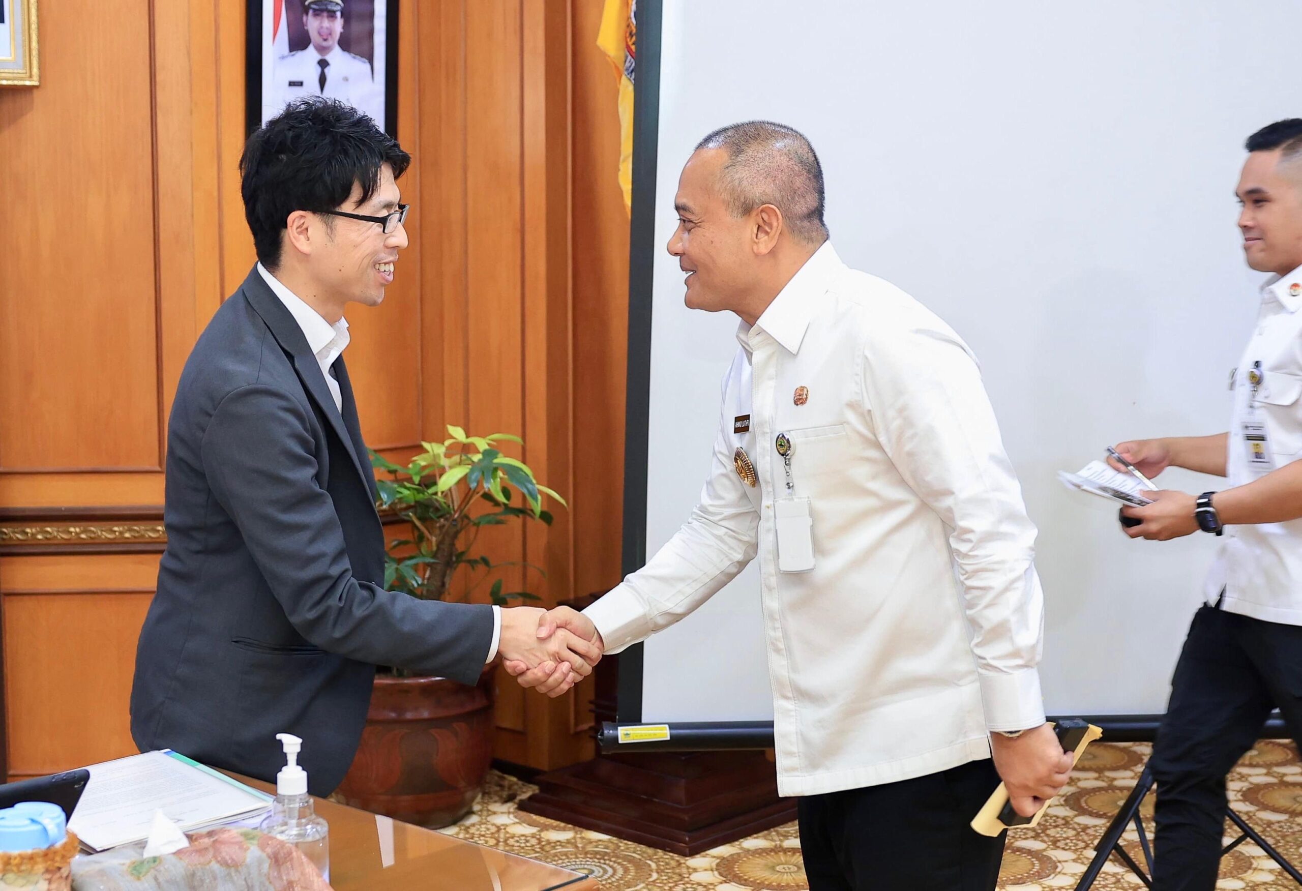 Ketua Delegasi Shiga, Takeshi Tominaga, kagumi keramahan masyarakat Jawa Tengah (foto: Pemprov Jateng)