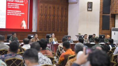 Wali Kota Semarang Agustina Wilujeng memimpin rapat koordinasi Forkopimda dan HLM TPID di Balai Kota Semarang pada Kamis 12 Maret 2026 (foto: Pemkot Semarang)