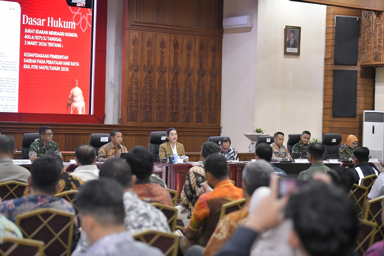 Wali Kota Semarang Agustina Wilujeng memimpin rapat koordinasi Forkopimda dan HLM TPID di Balai Kota Semarang pada Kamis 12 Maret 2026 (foto: Pemkot Semarang)